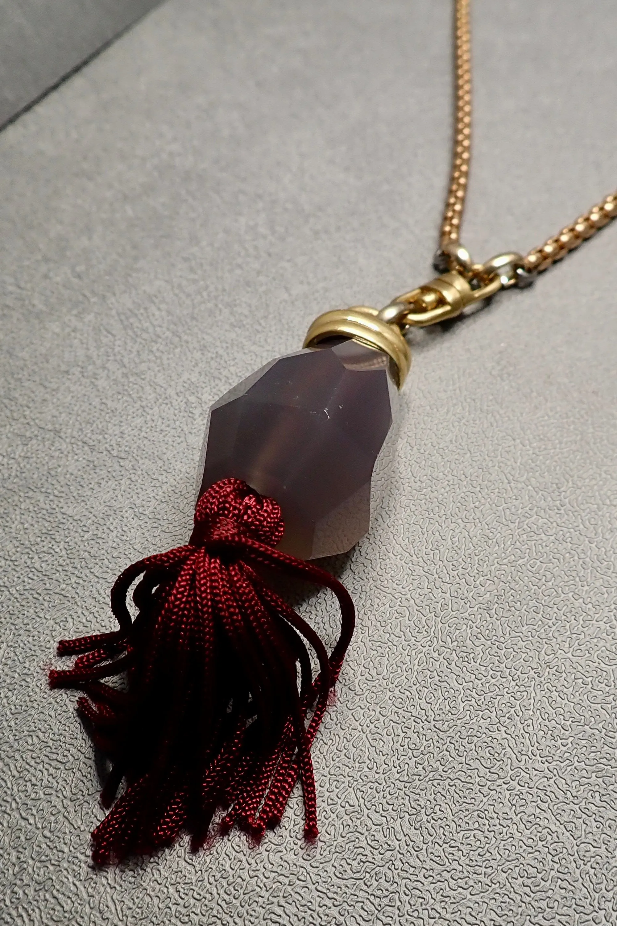 AGATE NECKLACE