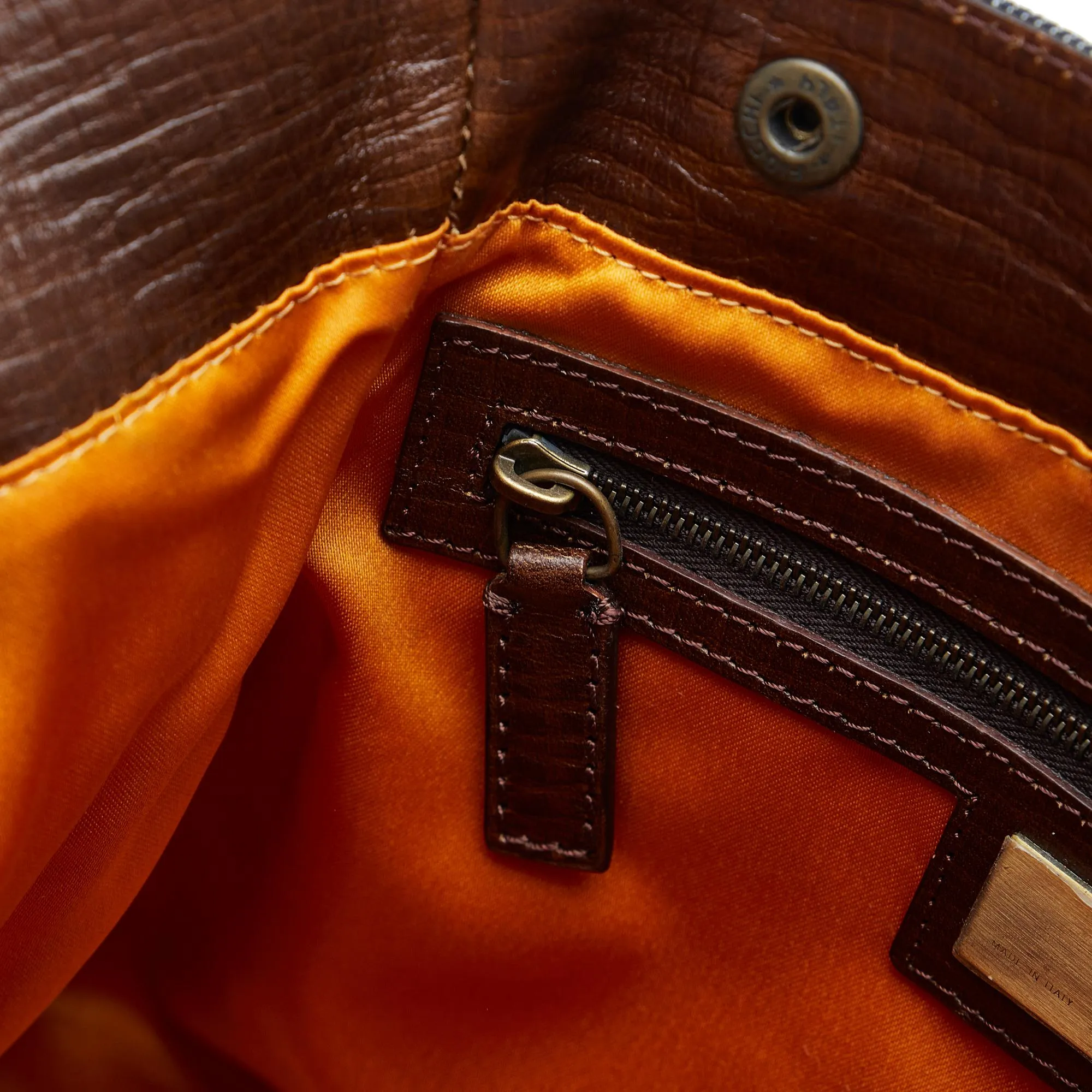 Fendi Etniko Shoulder Bag (SHG-umNg09)