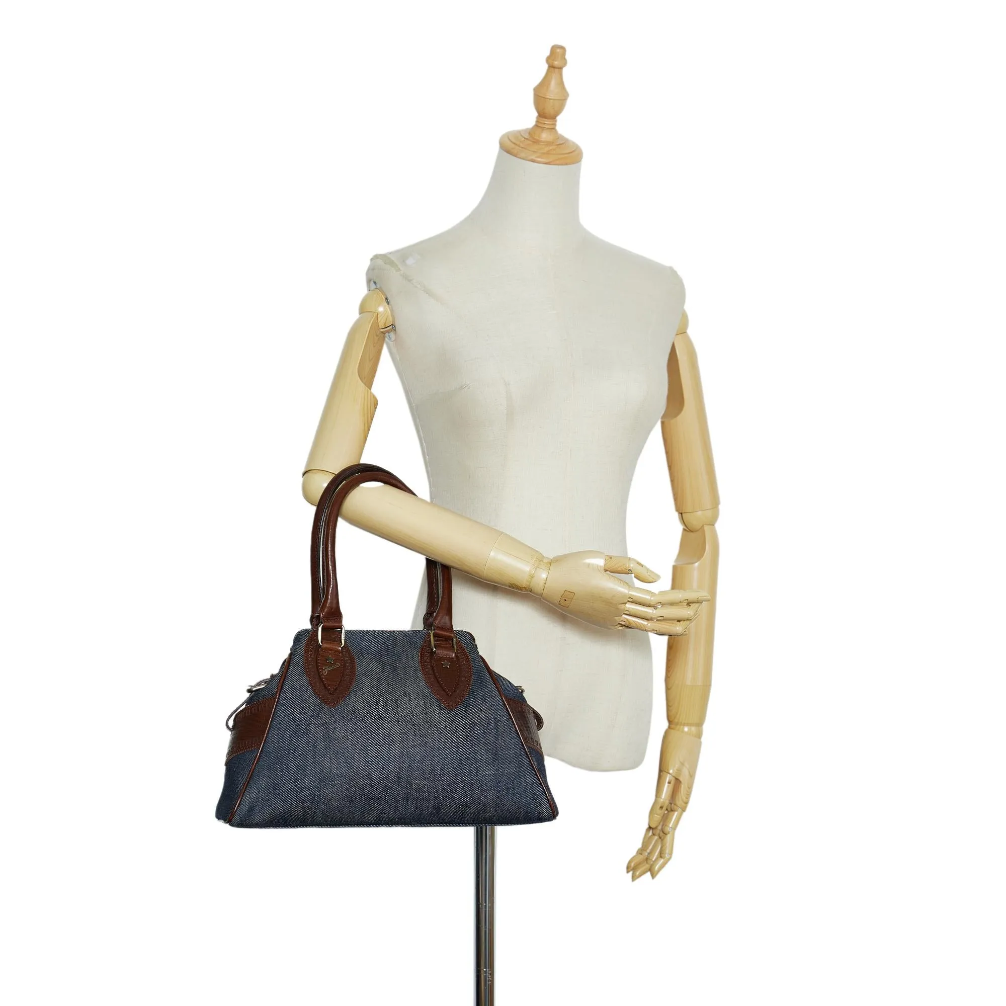 Fendi Etniko Shoulder Bag (SHG-umNg09)