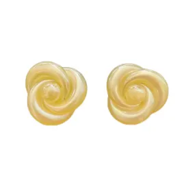 Vintage Pearlized Plastic Flower Clip On Earrings