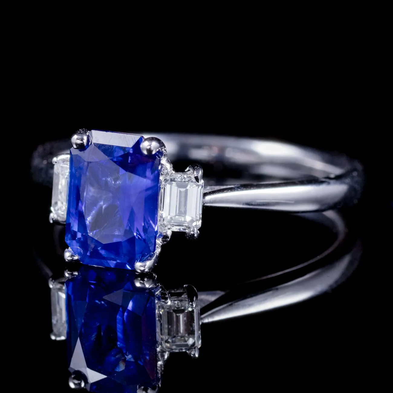 Vintage Sapphire Diamond Trilogy Ring 1.57Ct Sapphire Circa 1970